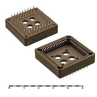 Панелька под М/С PLCC-68 Панелька под М/С PLCC-68