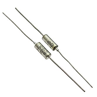 Танталовые конденсаторы К53- 1      6 В    10 мкф 