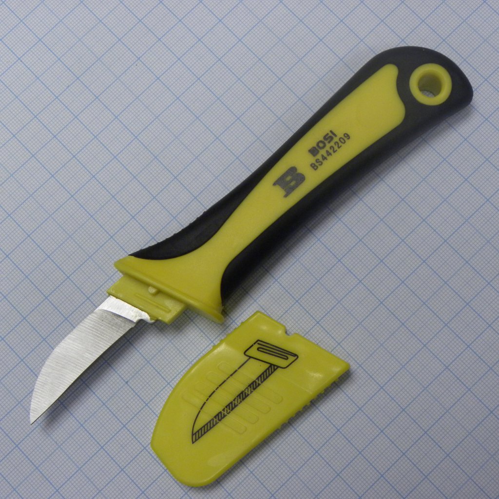 Для зачистки и обрезки кабеля Нож кабельный BS442209 BOSI