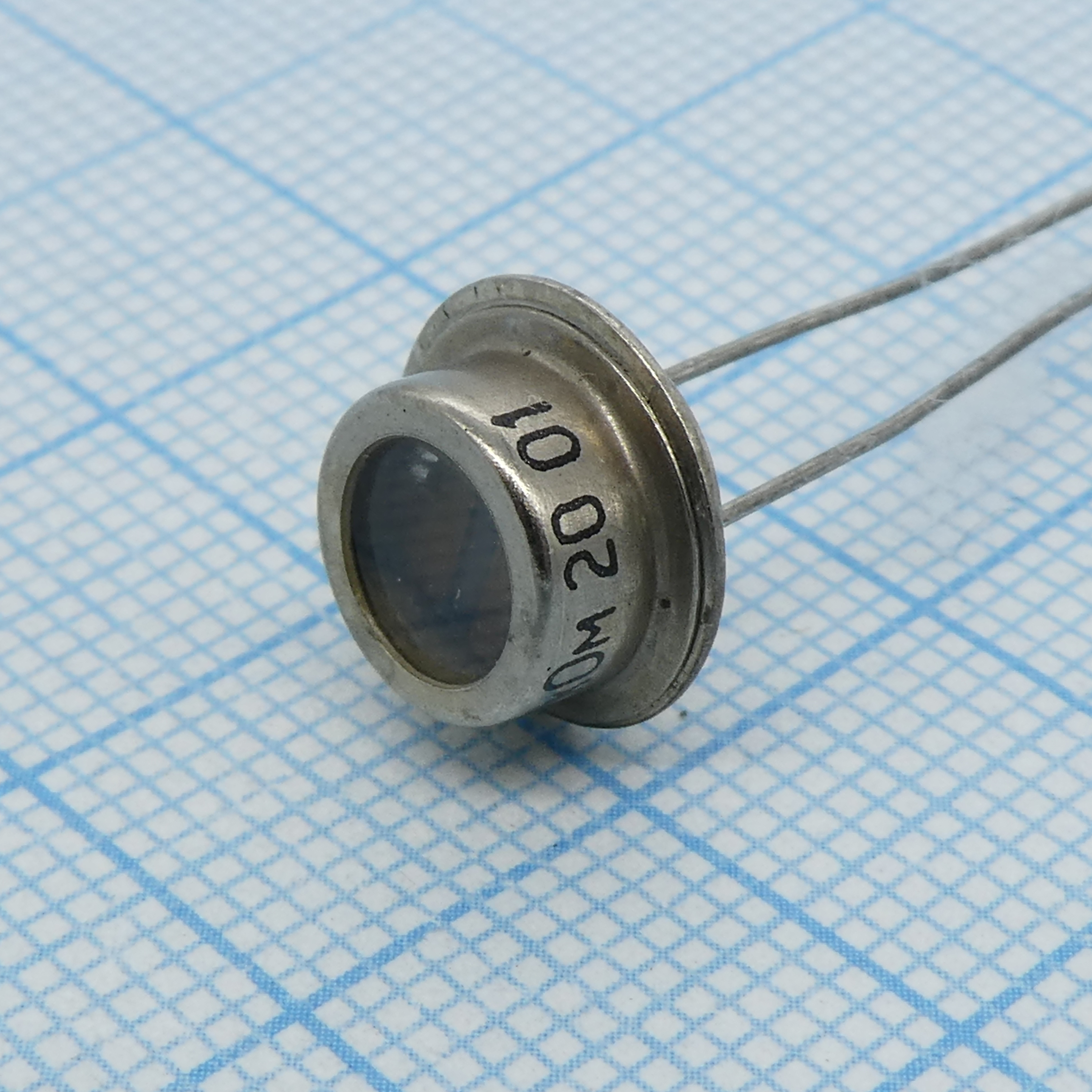 Фоторезисторы ФР1-3 330К Алмаз