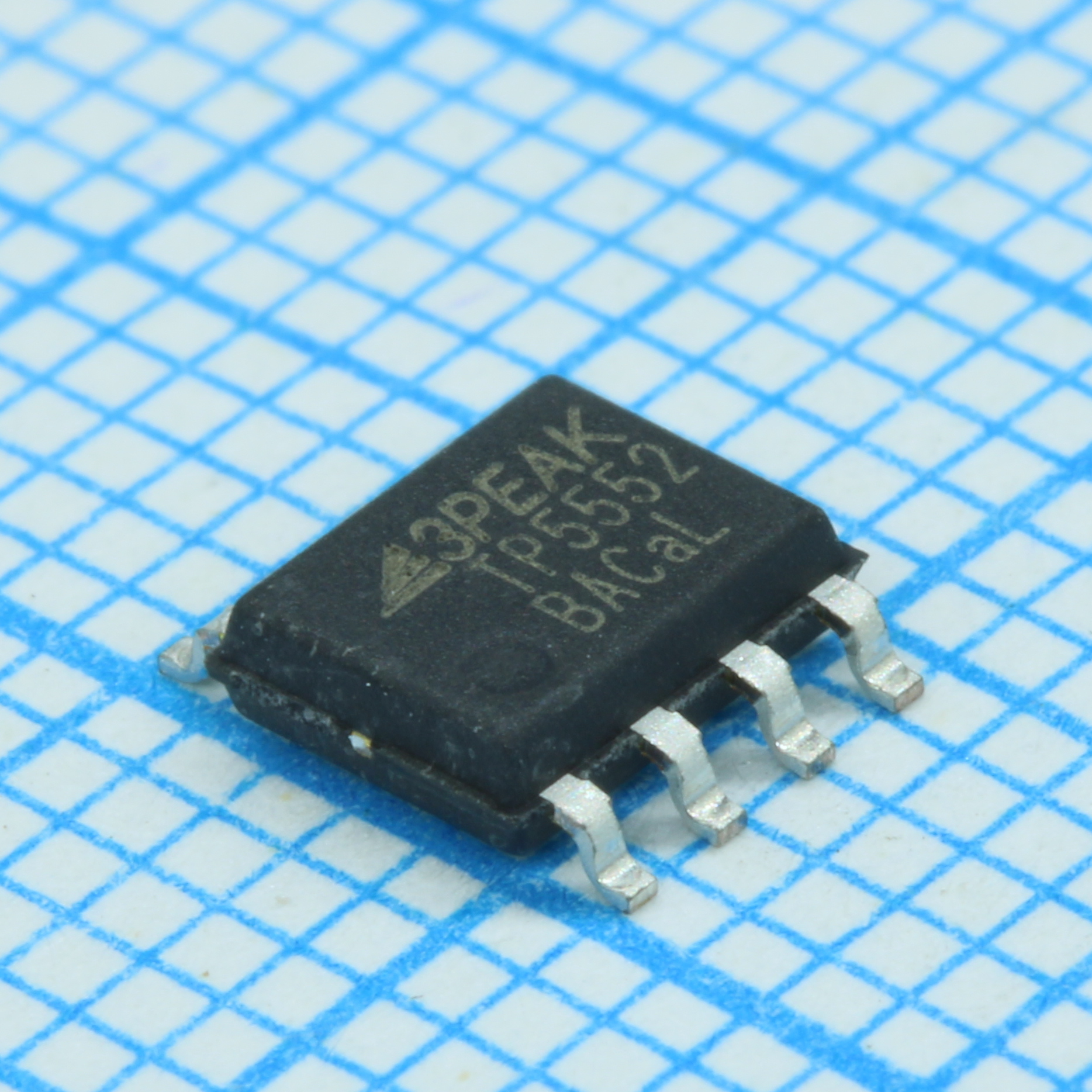 Микросхемы памяти AT25SF081-SSHD-T ADESTO