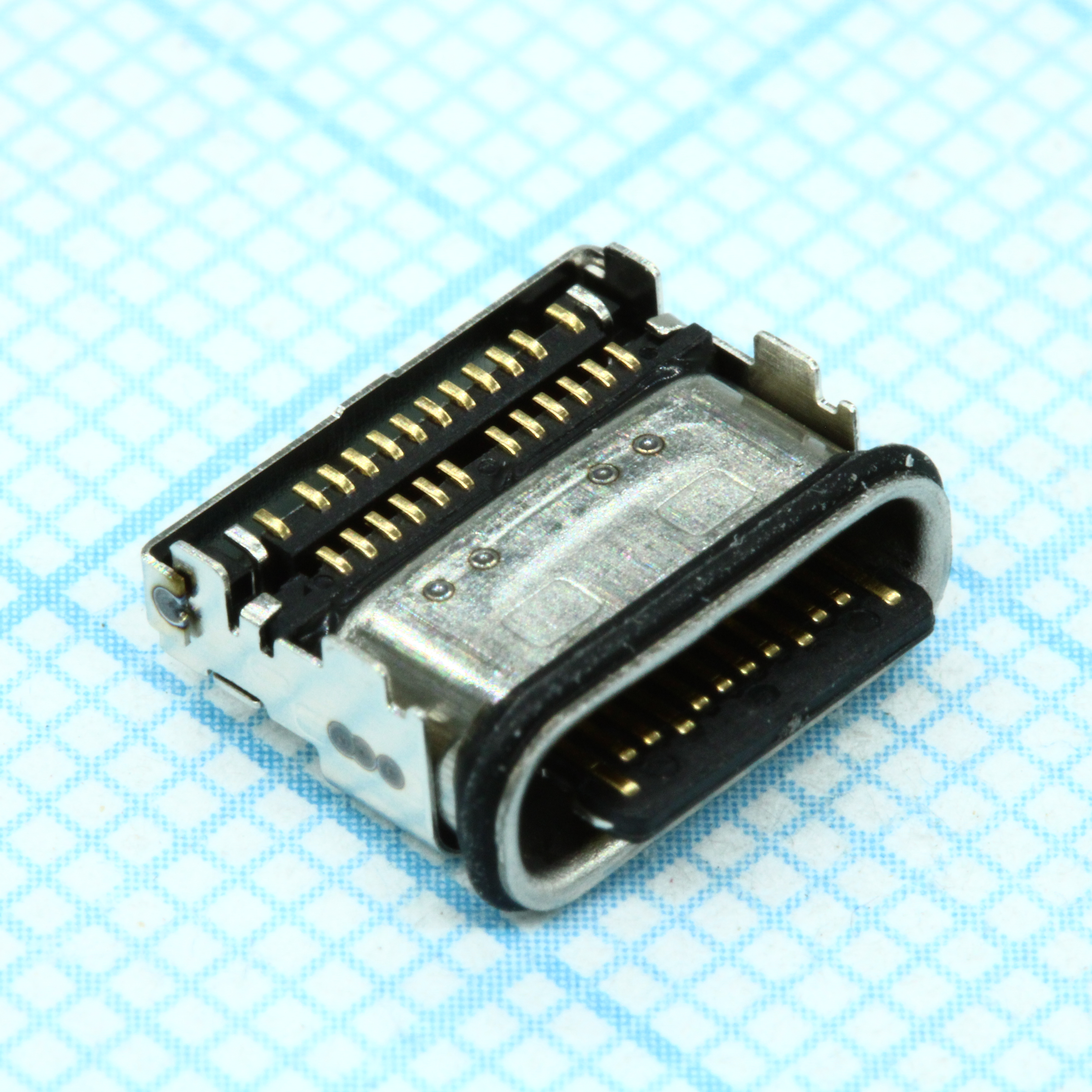 USB 2305018-2 TE Connectivity
