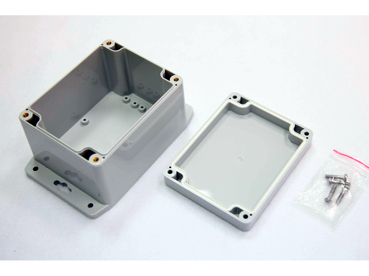 Корпуса для РЭА G221MF-IP67 GAINTA