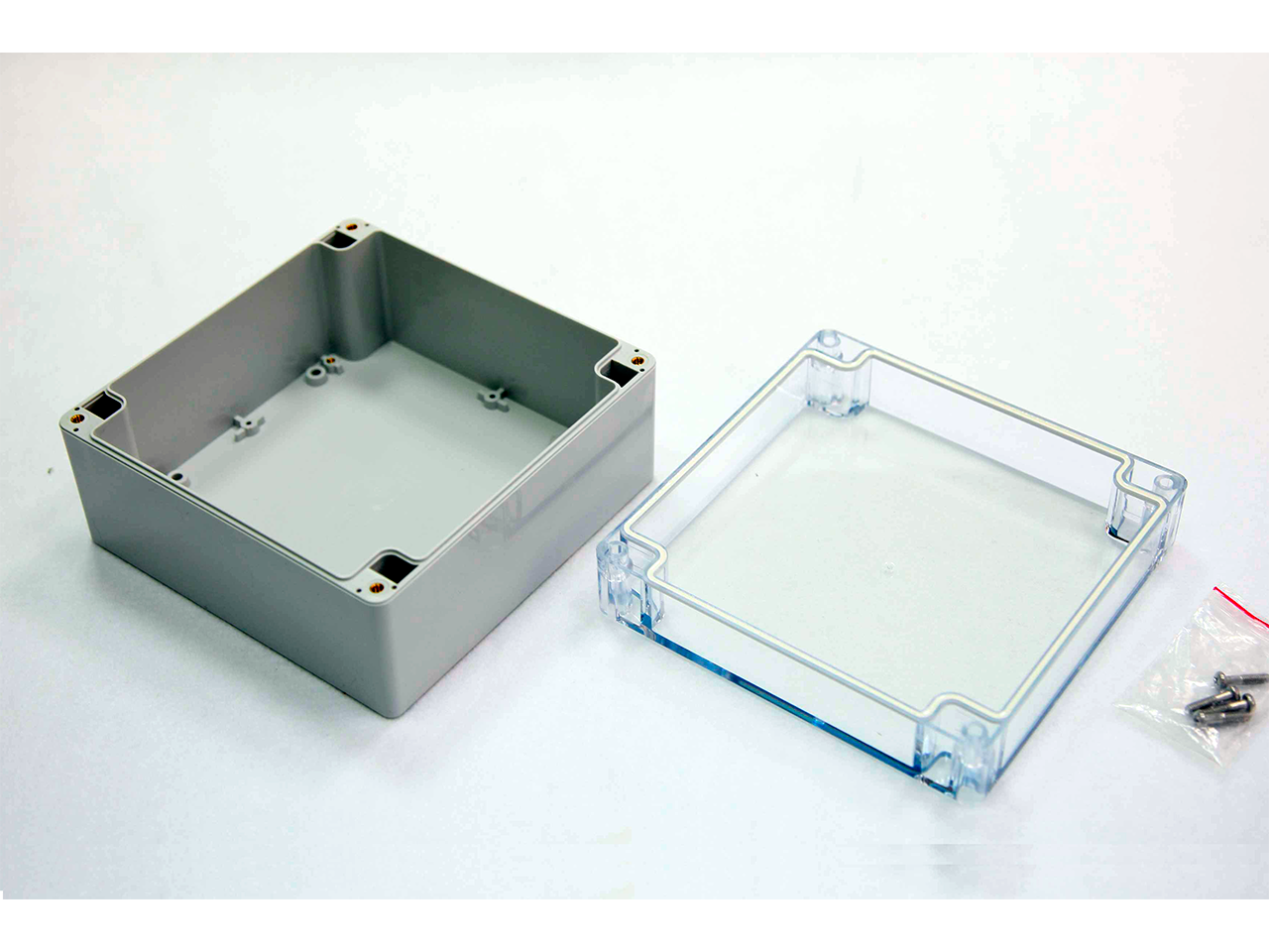 Корпуса для РЭА G288C-IP67 GAINTA